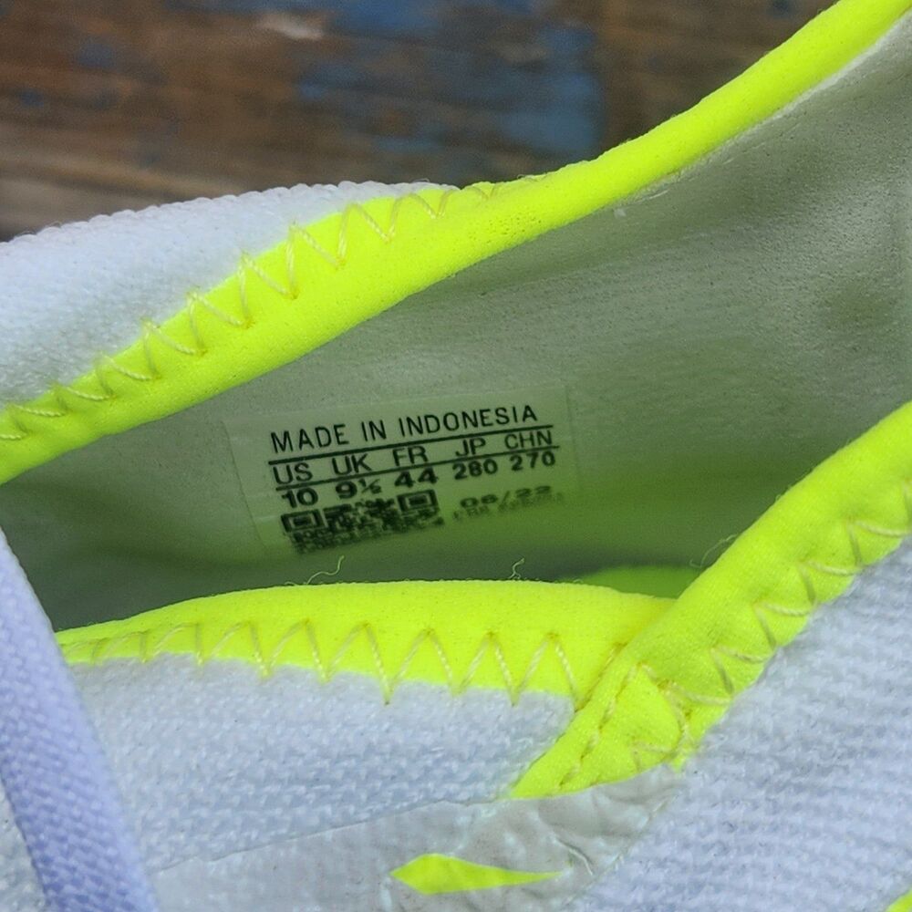 Size 10  Adidas  Predator Edge 3 In  Soccer Cleats unisex - Picture 9 of 9